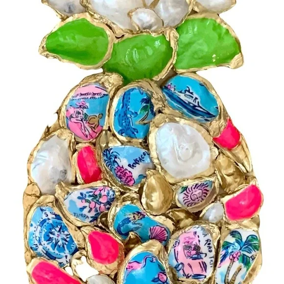 Made to order Lilly Pulitzer pineapple wall decor.